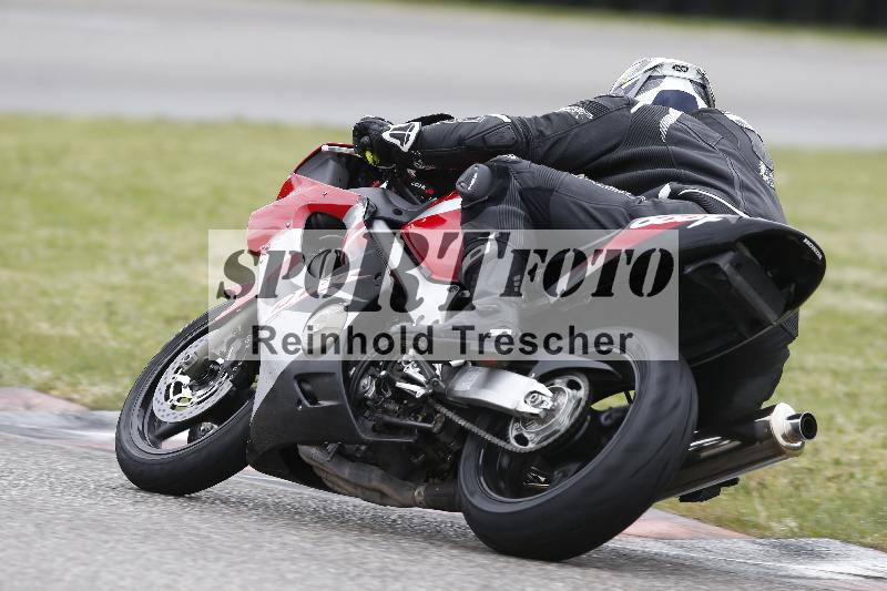 Archiv-2025/06 18.04.2025 Speer Racing ADR/Gruppe gelb/580